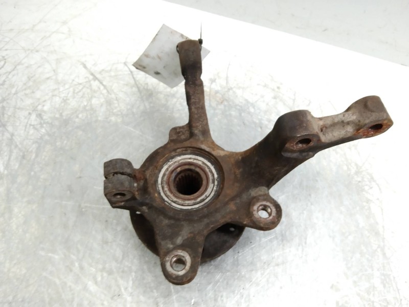 Recambio de mangueta delantera izquierda para renault 11 1.4 tse referencia OEM IAM   