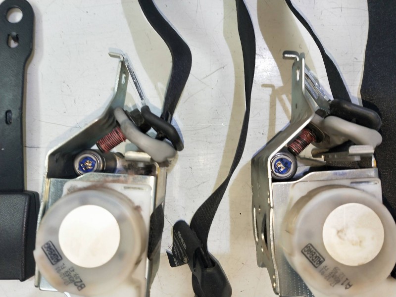 Recambio de juego cinturones delantero para mg rover mg zs zs 180 referencia OEM IAM   4P
