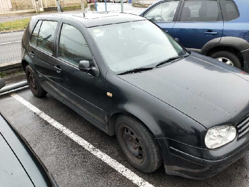 volkswagen golf iv berlina (1j1) del año 2001