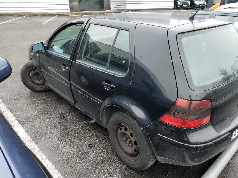 volkswagen golf iv berlina (1j1) del año 2001