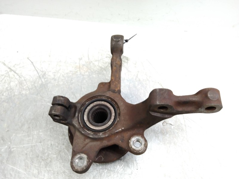 Recambio de mangueta delantera izquierda para renault 9 1.2 referencia OEM IAM   