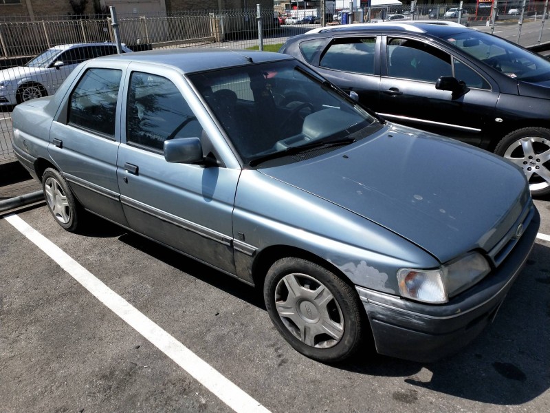 ford orion del año 1992