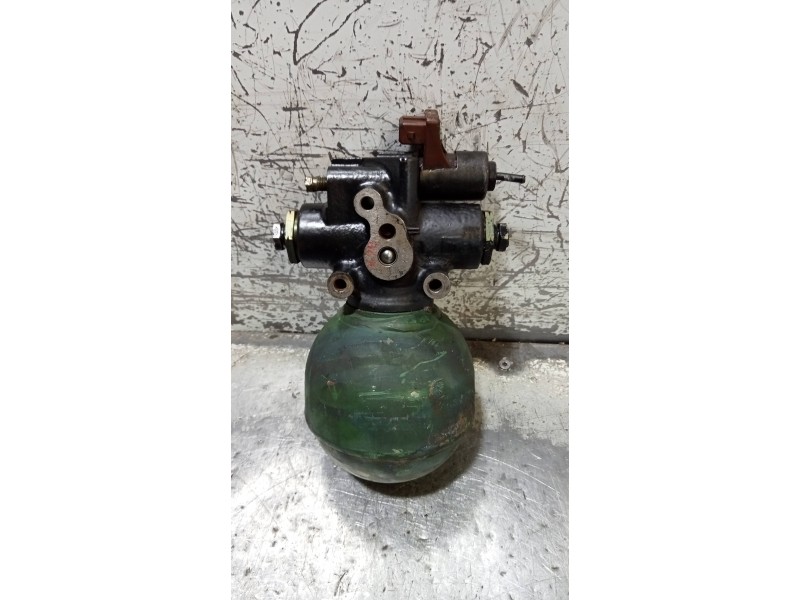 Recambio de acumulador central amortiguacion para citroen xantia berlina 2.0 hdi exclusive referencia OEM IAM   