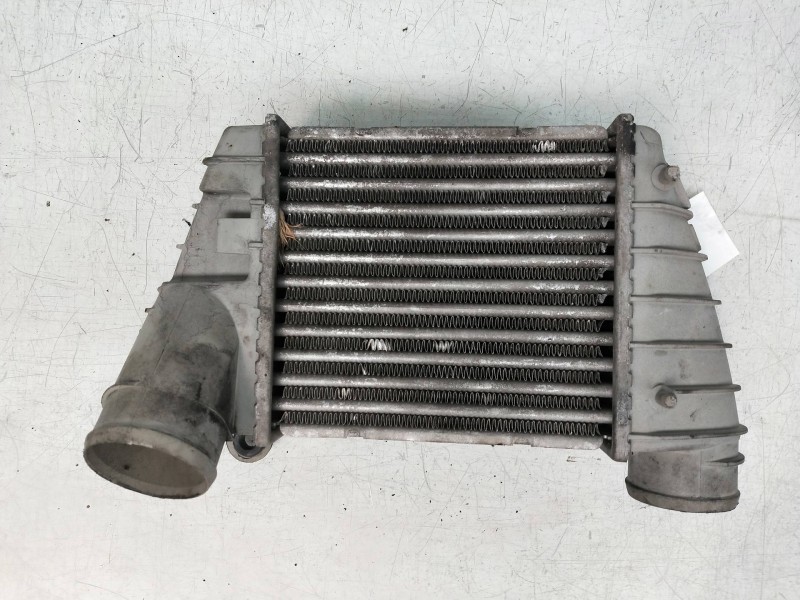 Recambio de intercooler para audi tt (8n3/8n9) 1.8 20v turbo referencia OEM IAM 8L9145806B 848903QB 