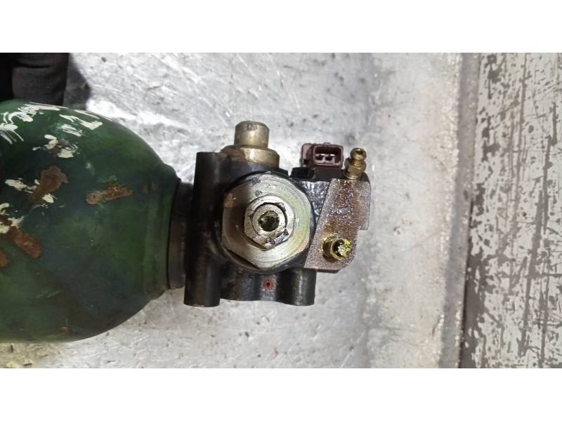 Recambio de acumulador central amortiguacion para citroen xantia berlina 2.0 hdi exclusive referencia OEM IAM   