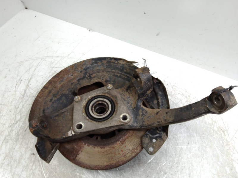 Recambio de mangueta delantera derecha para renault 12 referencia OEM IAM    Recambio de mangueta delantera derecha para renault 12 referencia OEM IAM