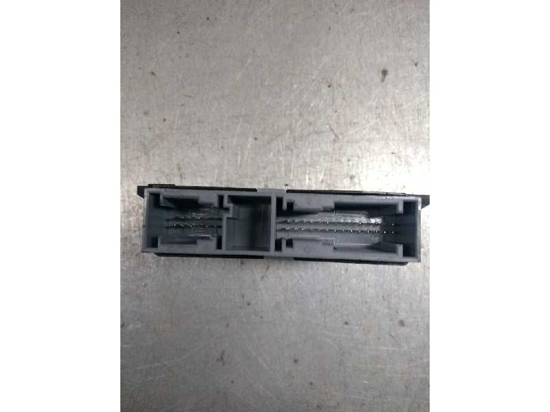 Recambio de centralita parktronic para mercedes clase cla (w117) shooting brake cla 220 d (117.903) referencia OEM IAM A00090037