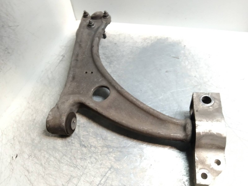 Recambio de brazo suspension inferior delantero izquierdo para volkswagen passat berlina (3c2) highline referencia OEM IAM   
