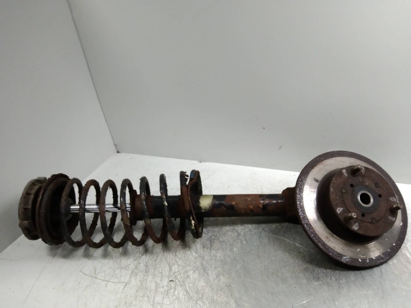 Recambio de mangueta delantera izquierda para renault 14 gtl referencia OEM IAM   