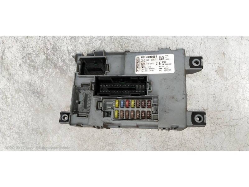 Recambio de caja reles / fusibles para fiat fiorino básico referencia OEM IAM 01353010080 28136466 
