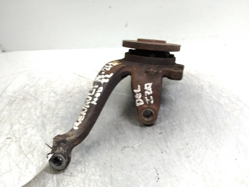 Recambio de mangueta delantera izquierda para renault 18 gtd referencia OEM IAM   