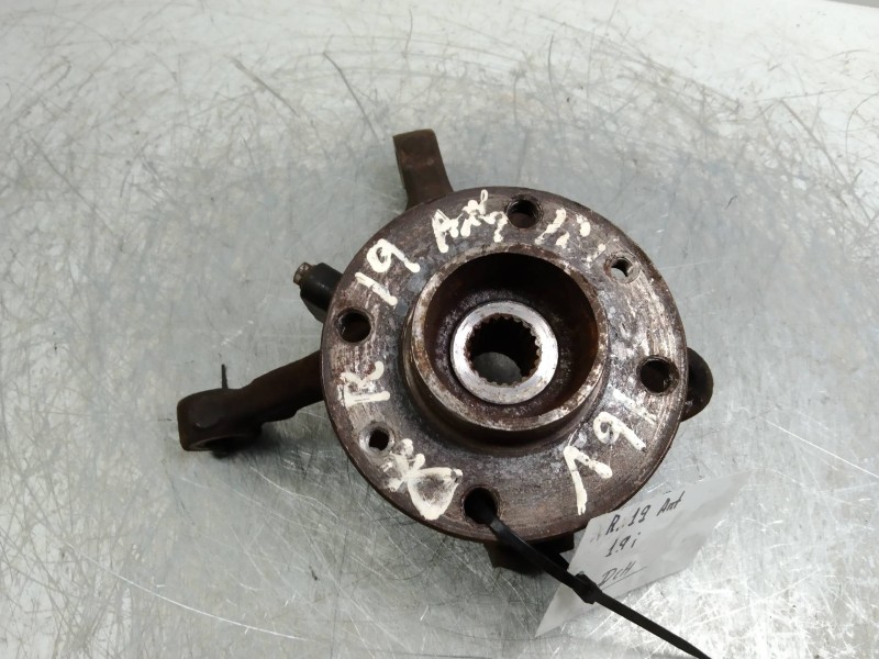 Recambio de mangueta delantera derecha para renault 19 hatchback (b/c53) tde referencia OEM IAM   
