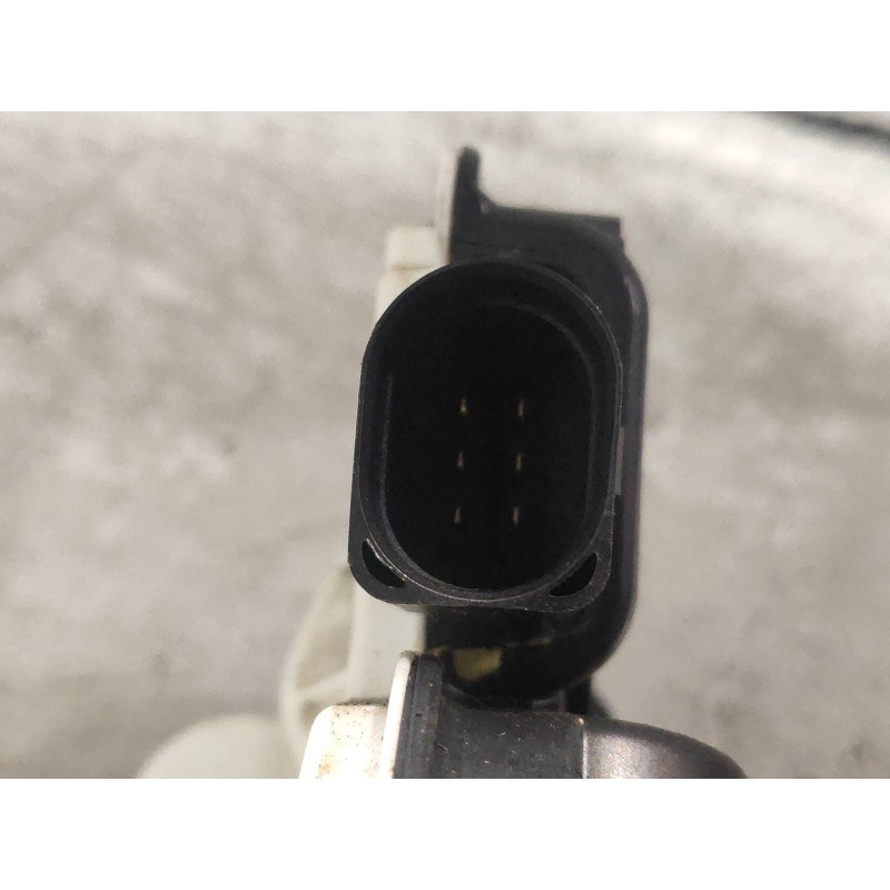 Recambio de motor cierre centralizado delantero derecho para seat ibiza st (6j8) style referencia OEM IAM 5N1837016F 16B5N183701