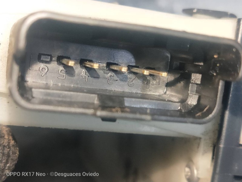 Recambio de motor cierre centralizado trasero derecho para citroen c4 lim. live edition referencia OEM IAM 9685352080  