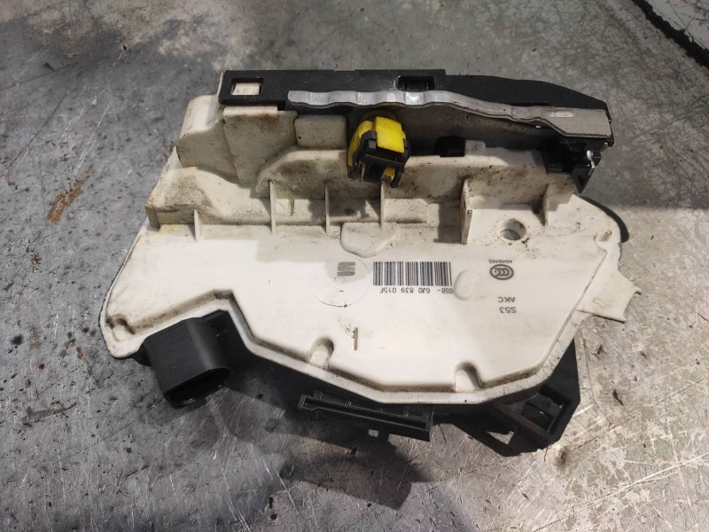 Recambio de motor cierre centralizado trasero izquierdo para seat ibiza st (6j8) style referencia OEM IAM 6J0839015F 05B6J083901