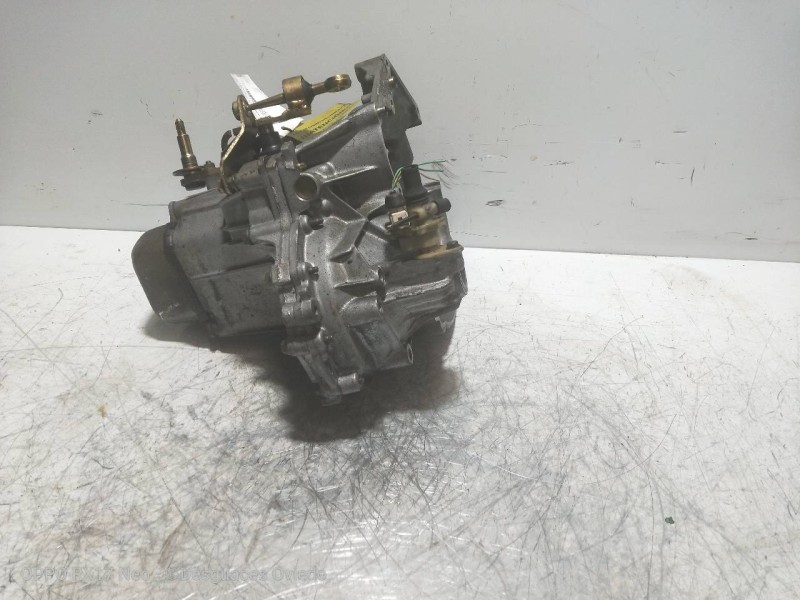 Recambio de caja cambios para peugeot 306 berlina 3/5 puertas (s1) 1.4 referencia OEM IAM 20CB61 0670929 