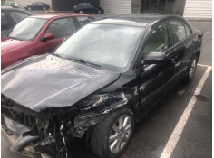 toyota avensis berlina (t25) del año 2003