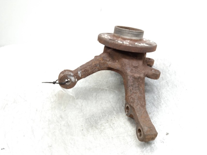 Recambio de mangueta delantera izquierda para renault 19 (b/c/l53) referencia OEM IAM   