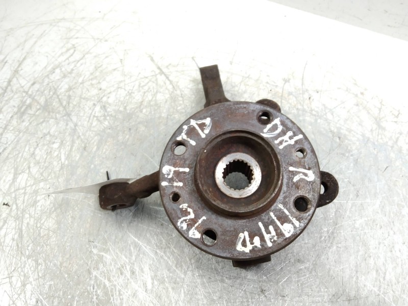 Recambio de mangueta delantera derecha para renault 19 (b/c/l53) referencia OEM IAM   