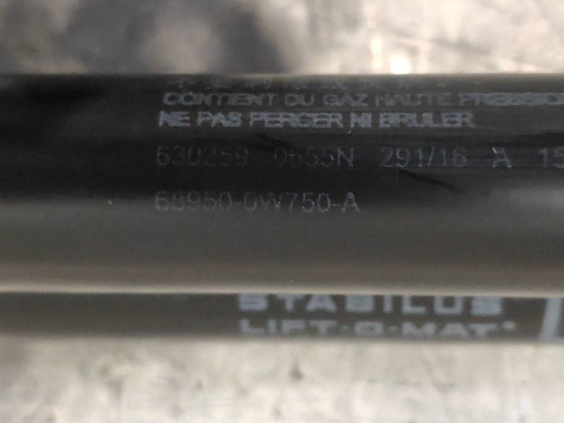 Recambio de amortiguadores maletero / porton para lexus nx 300h 2wd referencia OEM IAM 689500W750A 689600W750A 