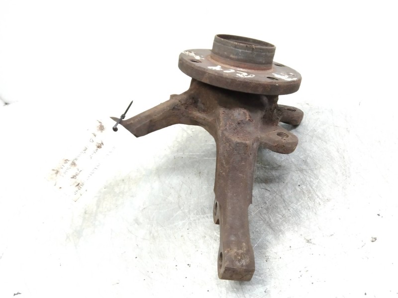 Recambio de mangueta delantera izquierda para renault 19 (b/c/l53) referencia OEM IAM    Recambio de mangueta delantera izquierda para renault 19 (b/c/l53) referencia OEM IAM