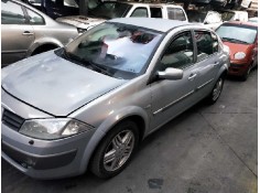 renault megane ii classic berlina del año 2004