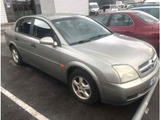 opel vectra c berlina del año 2004