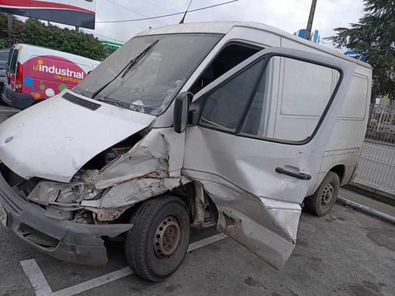 mercedes sprinter 02.00  caja cerrada del año 2002
