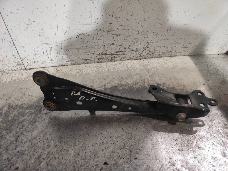 Recambio de brazo suspension superior trasero derecho para lexus nx 300h 2wd referencia OEM IAM   