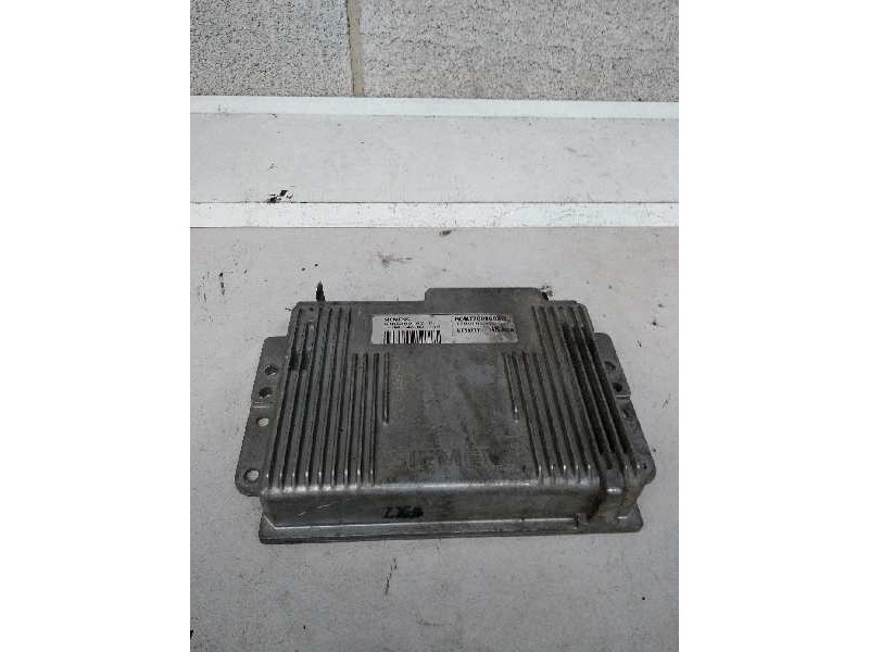 Recambio de centralita motor uce para renault megane i classic (la0) 1.6 referencia OEM IAM S105300103B HOM7700860319 7700102267