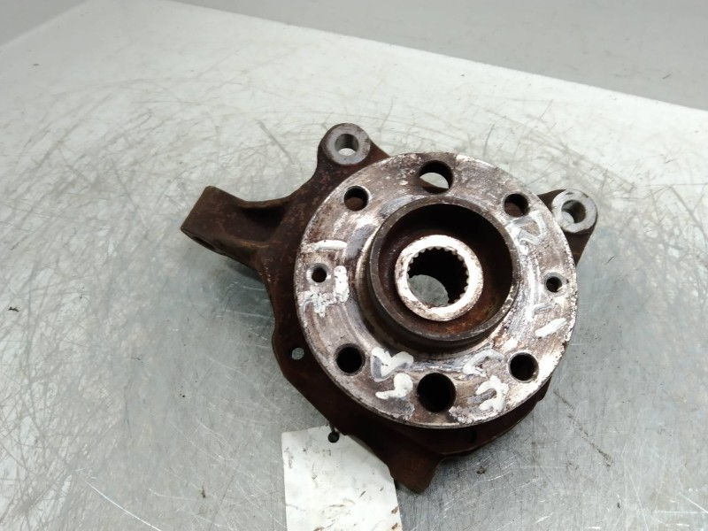 Recambio de mangueta delantera izquierda para renault 21 berlina (b/l48) 2.0 referencia OEM IAM    Recambio de mangueta delantera izquierda para renault 21 berlina (b/l48) 2.0 referencia OEM IAM