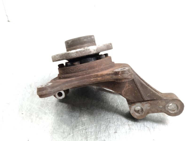 Recambio de mangueta delantera izquierda para renault 21 berlina (b/l48) 2.0 referencia OEM IAM    Recambio de mangueta delantera izquierda para renault 21 berlina (b/l48) 2.0 referencia OEM IAM