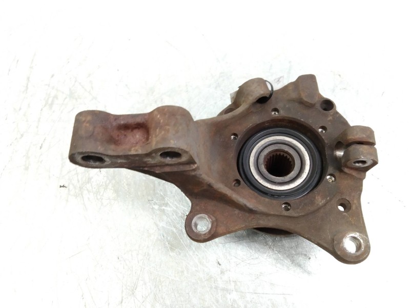 Recambio de mangueta delantera izquierda para renault 21 berlina (b/l48) 2.0 referencia OEM IAM    Recambio de mangueta delantera izquierda para renault 21 berlina (b/l48) 2.0 referencia OEM IAM