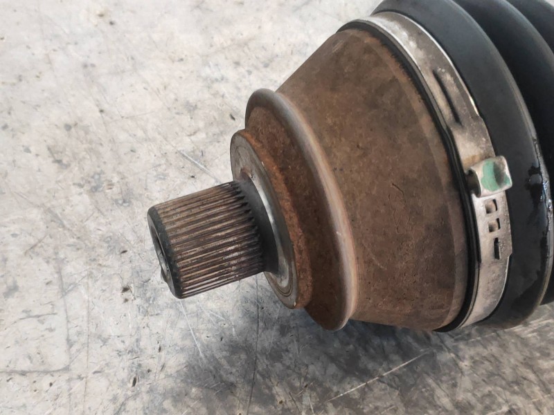 Recambio de transmision delantera derecha para audi a6 avant (4f5) 2.4 quattro referencia OEM IAM 4F0407272G  