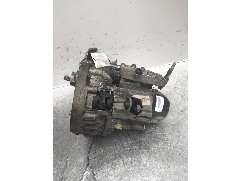 Recambio de caja cambios para renault kangoo (f/kc0) 1.4 referencia OEM IAM JB3168 7701667397 S017029