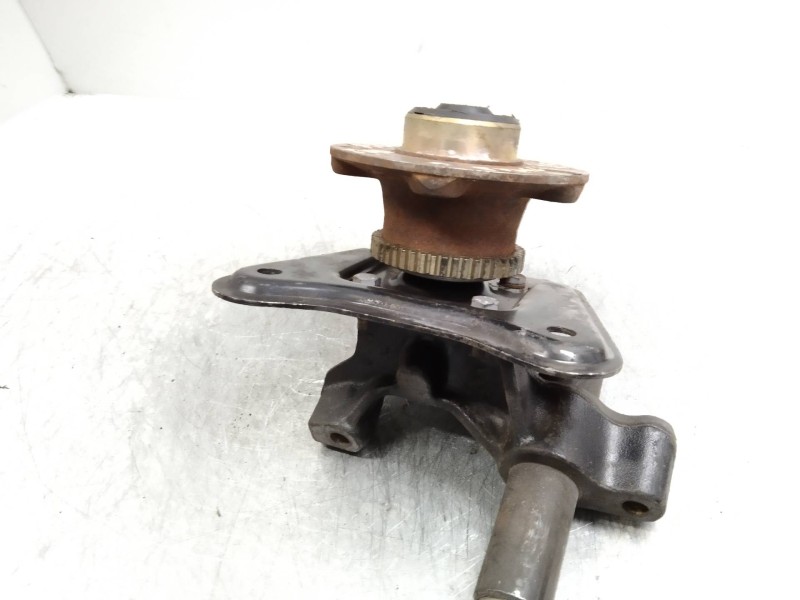 Recambio de mangueta trasera derecha para renault 25 (b29) v6 turbo cat (b29g) referencia OEM IAM   