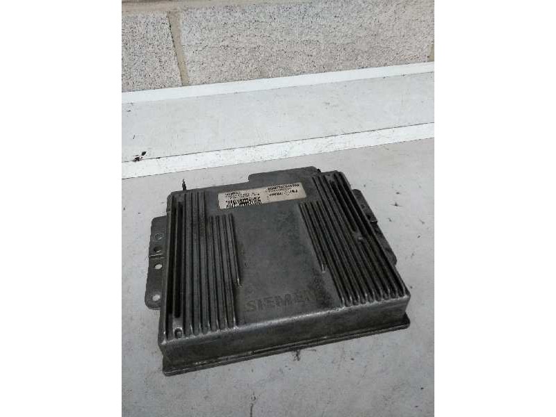 Recambio de centralita motor uce para renault megane i classic (la0) 2.0 cat referencia OEM IAM S103717101C HOM7700868299 770010