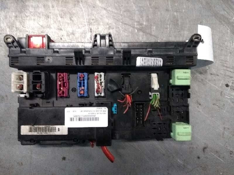 Recambio de caja reles / fusibles para bmw x5 (e53) 3.0 turbodiesel cat referencia OEM IAM 8380407 8384525 