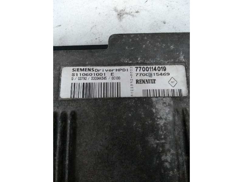 Recambio de centralita motor uce para renault megane i coach/coupe (da0) referencia OEM IAM S110601001E 7700114019 7700115469