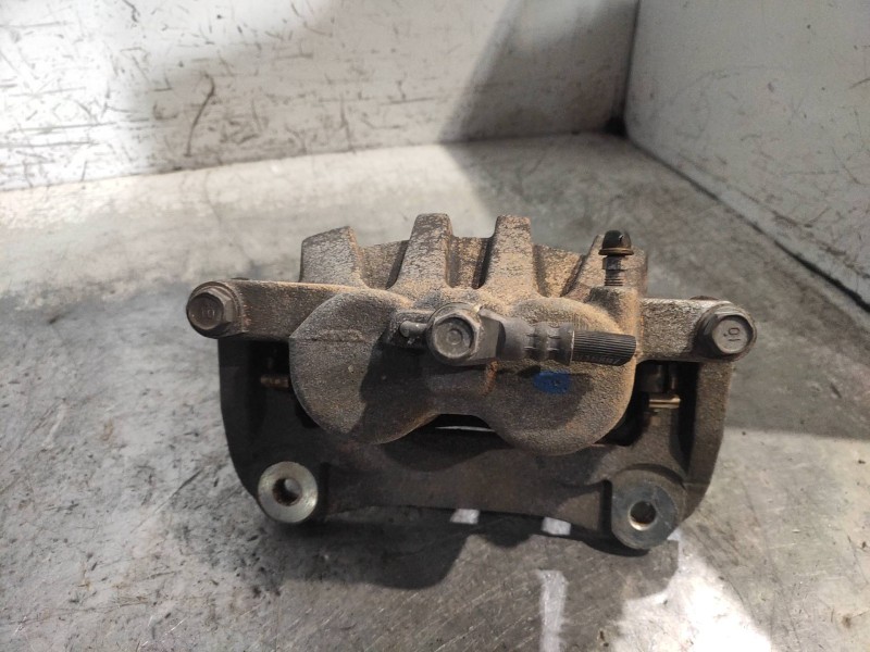 Recambio de pinza freno delantera derecha para lexus nx 300h 2wd referencia OEM IAM   