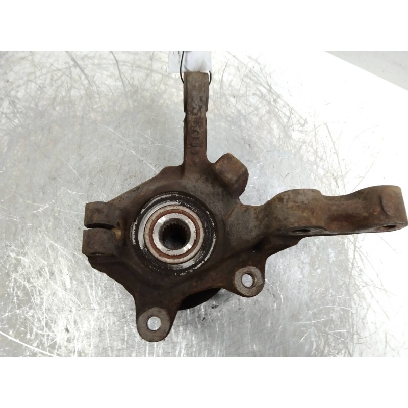 Recambio de mangueta delantera derecha para renault clio ii fase i (b/cbo) 1.9 d referencia OEM IAM   