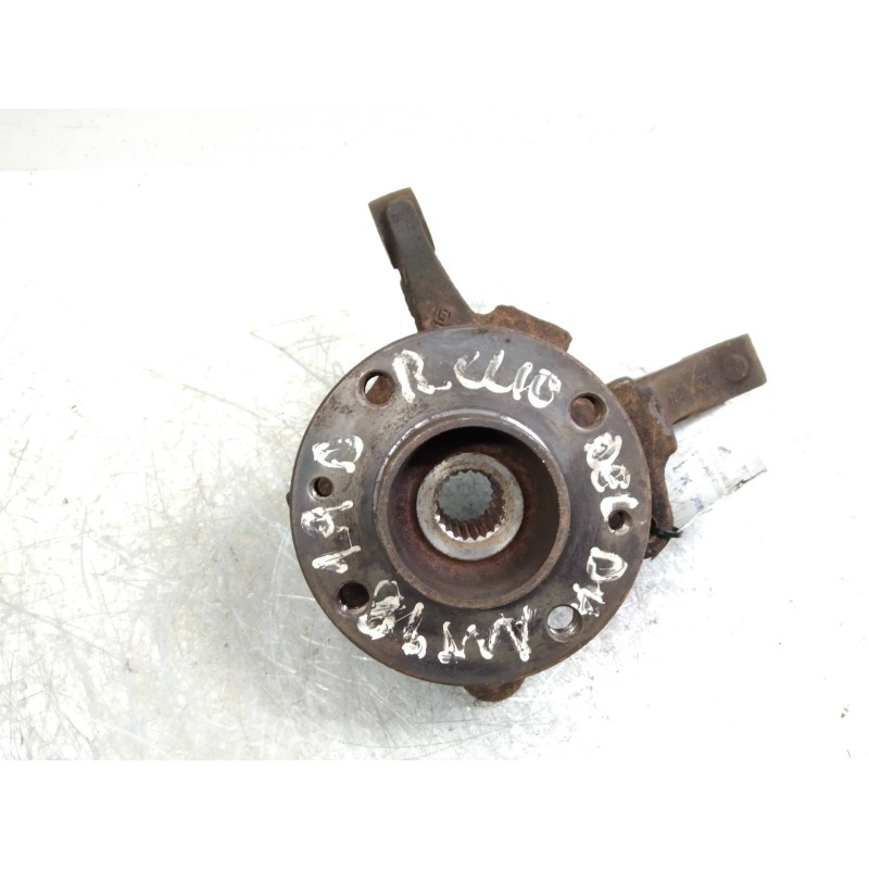 Recambio de mangueta delantera derecha para renault clio ii fase i (b/cbo) 1.9 diesel referencia OEM IAM   