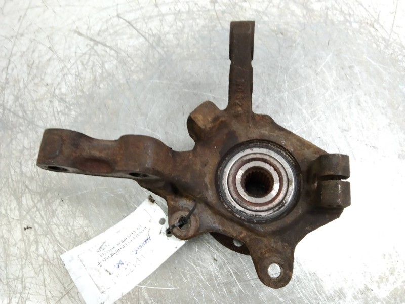 Recambio de mangueta delantera derecha para renault clio ii fase i (b/cbo) 1.9 diesel referencia OEM IAM   