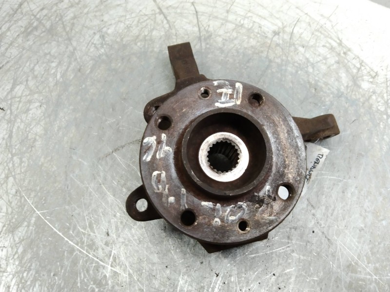 Recambio de mangueta delantera izquierda para renault clio i phase iii 1.9 diesel referencia OEM IAM    Recambio de mangueta delantera izquierda para renault clio i phase iii 1.9 diesel referencia OEM IAM