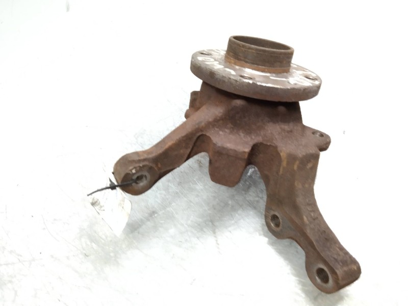 Recambio de mangueta delantera izquierda para renault clio ii fase i (b/cbo) 1.4 referencia OEM IAM   