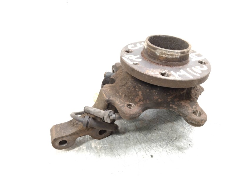 Recambio de mangueta delantera izquierda para renault clio ii fase i (b/cbo) referencia OEM IAM   