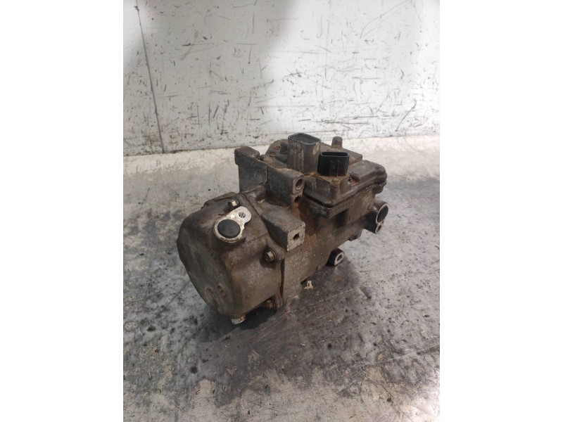 Recambio de compresor aire acondicionado para lexus nx 300h 2wd referencia OEM IAM 0422000533 ES27C 