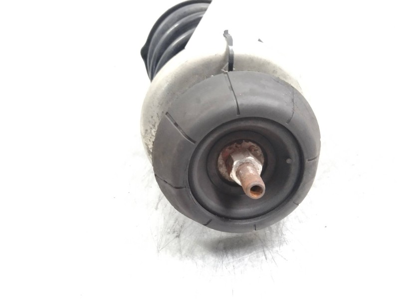 Recambio de amortiguador delantero izquierdo para opel agila b 1.2 cat (k12b / luy) referencia OEM IAM   