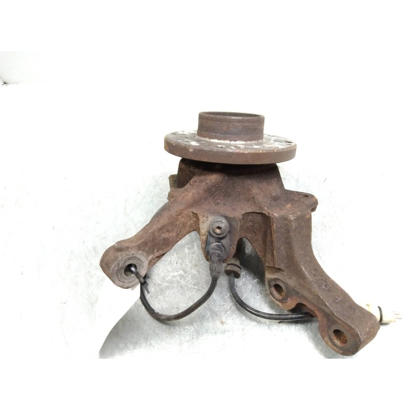 Recambio de mangueta delantera izquierda para renault clio ii fase ii (b/cb0) 1.5 dci diesel referencia OEM IAM   