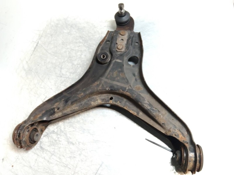 Recambio de brazo suspension inferior delantero derecho para volkswagen santana (327) 2.0 referencia OEM IAM   
